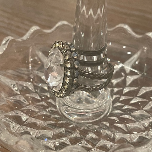 Sorrelli Oval Halo Cocktail Ring - Picture 4 of 5